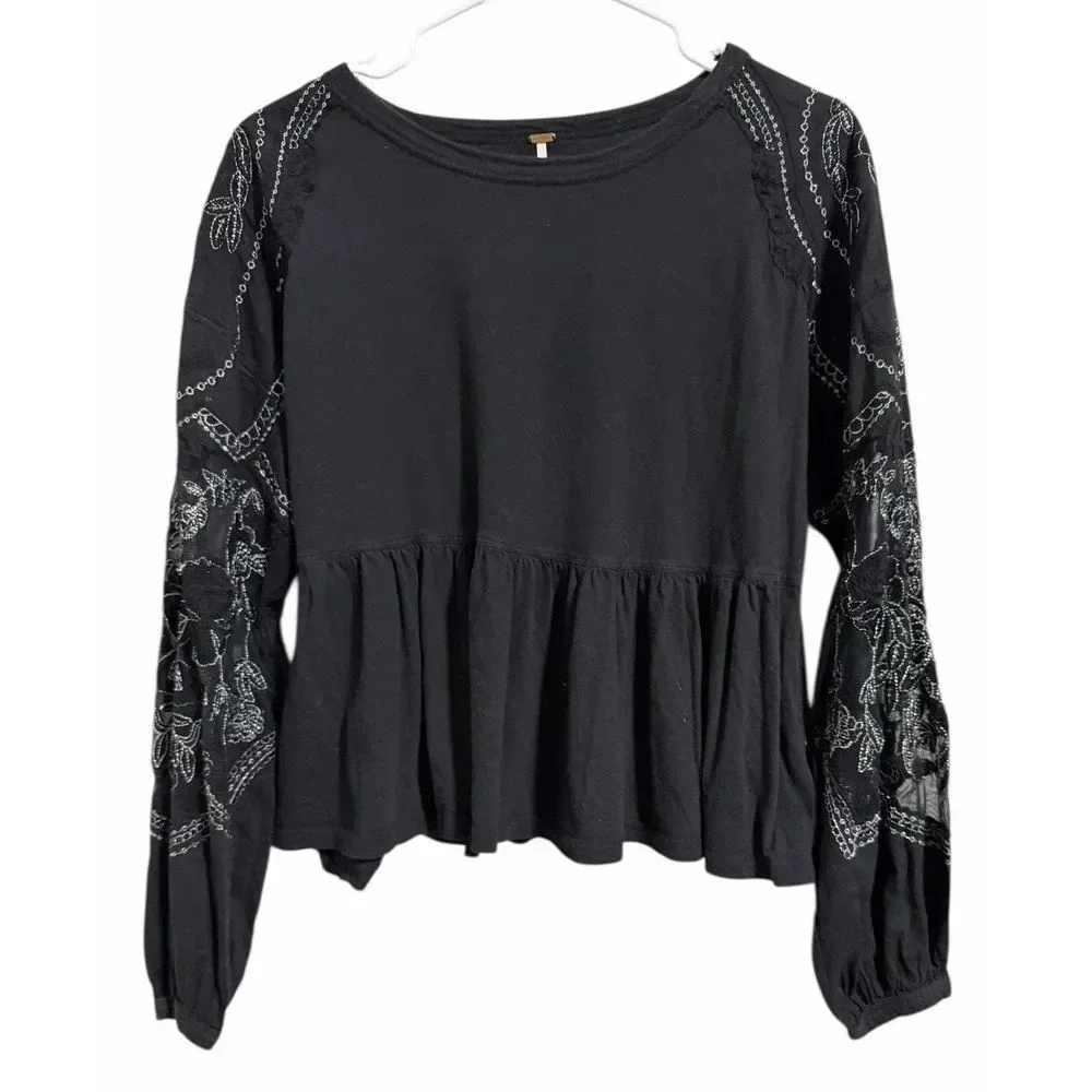 ✨FREE PEOPLE Embroidered Penny Tee Shirt Black Sz Small Top✨